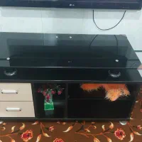 میزتلویزیون ...عرصه ۴۵ طول ۱۰۰ ارتفاع ۶۰