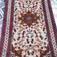 ۵ عدد فرش دستباف باف به بالاترین پیشنهاد داده میشه