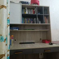 میز تحریر بزرگ و جادار