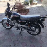 موتورسیکلت پیشرو باکسر200