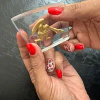 خدمات تخصصی ناخن.مانیکور پدیکور پارافین