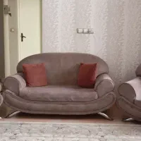 مبل چهار نفره تمییز در حد نو