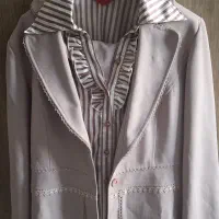 کت وشومیز وشلوار