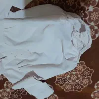 تعدادی لباس بچگانه