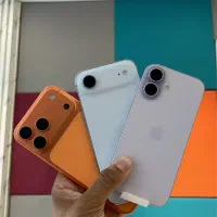 ایفون ۱۷نرمال