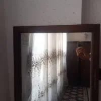 اینه نو سالم استفاده نشده فقط رو میز هس