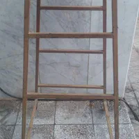 چهارپایه اهنی