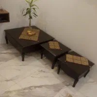 میز جلو مبلی و دوتا عسلی