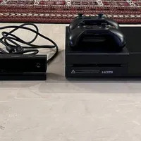 کنسول Xbox one (همراه با کینکت)(دو دسته)