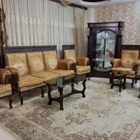مبل کتیبه هفت نفره و ویترین ومیز ناهارخوری ده نفره