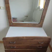 میز آرایشی (دراور)