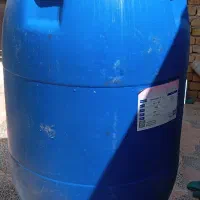 بشکه آبی ۲۲۰ لیتری در حد نو|ظروف نگهدارنده، پلاستیکی، یک‌بارمصرف|تاکستان, |دیوار