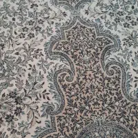 سه تخته فرش ۷۰۰ شانه کارکرده ولی تمیز