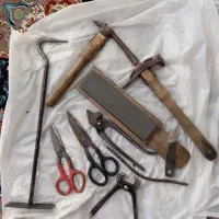 ابزار کفاشی|ابزارآلات|قم, قلعه کامکار|دیوار