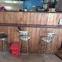 میزچوبی،صندلی پلاستیکی،پاچال،صندلی اپنی|کافی‌شاپ و رستوران|مشهد, کاظم آباد|دیوار