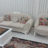 مبل ۷ نفره و میز غذا خوری|مبلمان خانگی و میز عسلی|اقبالیه, |دیوار