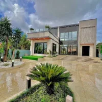 تریپلکس‌استخردارمهندسی‌سازلوکس‌مناسب‌خاص‌پسندها