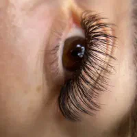 آموزش و خدمات اکستنشن مژه