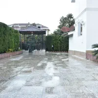 ویلا چهار خوابه استخردار