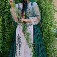 با سلام خدمت همشهریان عزیز چند دست لباس در حد نو