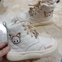 نیم بوت بچگانه خزدار|کفش و لباس بچه|تهران, قصر فیروزه ۱|دیوار