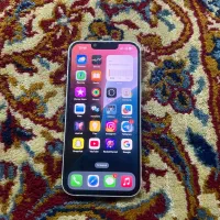 ایفون۱۳نرمال