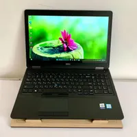 لپتاپ دل مهندسی هشت هسته ای core i7 رم 16 لمسی