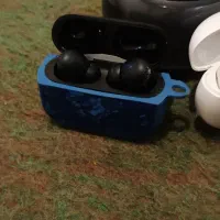 هنذفری بلوتوثی سفید سالمه ولی آبی ۱عدد کار می کنه|لوازم جانبی موبایل و تبلت|کرمانشاه, |دیوار