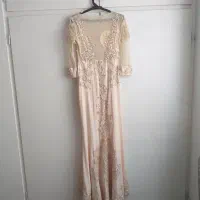 لباس مجلسی|لباس|اقبالیه, |دیوار