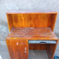 میز چوبی