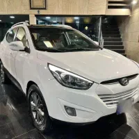 توسان ۲۰۱۵«بی رنگ»