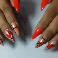 کاشت ناخن خزانه