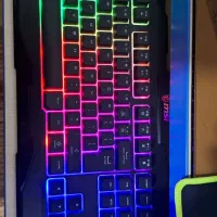 سیستم گیمینگ نو به همراه کیبورد و مانیتور|رایانه رومیزی|اندیشه, اندیشه فاز ۱|دیوار