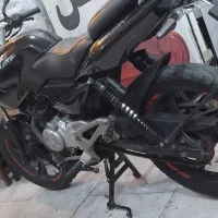 یک دستگاه موتورپالس .۱۳۵|موتورسیکلت|قائمشهر, |دیوار