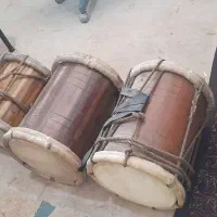 دمام چوب سرخ|سازهای سنتی|خورموج, |دیوار