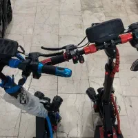 اسکوتر برقی|دوچرخه، اسکیت، اسکوتر|برخوار, |دیوار