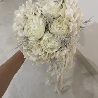 دسته کل عروس فوق العاده شیک و مینیمال