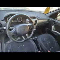 کوییک r خانگی 1402|خودرو سواری و وانت|شیراز, شیشهگری|دیوار