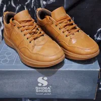 کتونی شیما همراه با جعبه خود صددرصد نو سایز ۳۹/۴۰