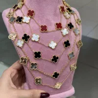 گردنبند ونکلیف زنانه با سنگ مصنوعی ثابت