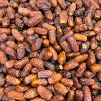 خرما پیارم درجه یک مشکی ودرجه دو زرد رنگ