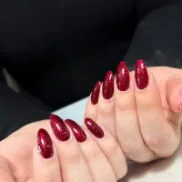 خدمات و اموزش ناخن