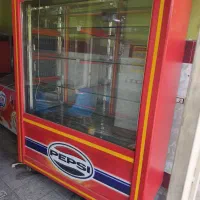 یخچال ایستاده بزرگ و تمیز