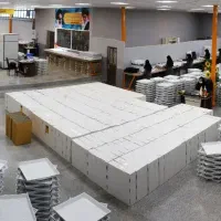 مهندس الکترونیک خانم