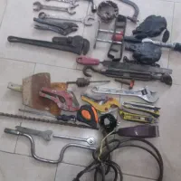 اچارالات و چراغ قوهای شارژی