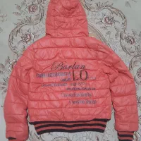 دو عدد کاپشن نو|لباس|ساری, |دیوار