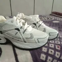 کفش نو نو هست اندازم نمیشه بفروش گذاشتم