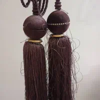 والان دو عدد با وسایل آویزش