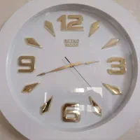 ساعت دیواری