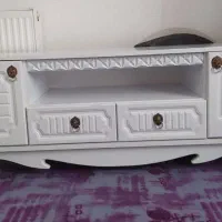 میز تلویزیون سالم  در حد نو مناسبت 50 اینچ